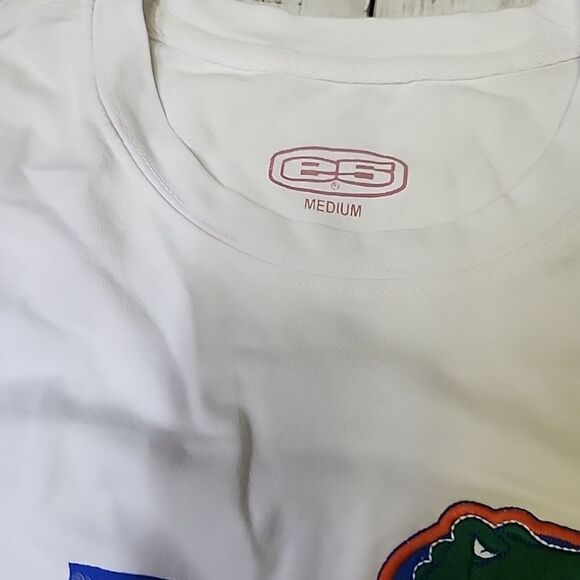 NWT Fanatics Women’s Florida Gators T-Shirt Size S Embroidered and With Sequins - Picture 3 of 7